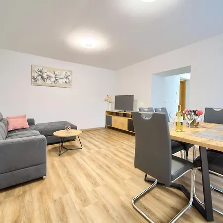 Appartement Mladen *